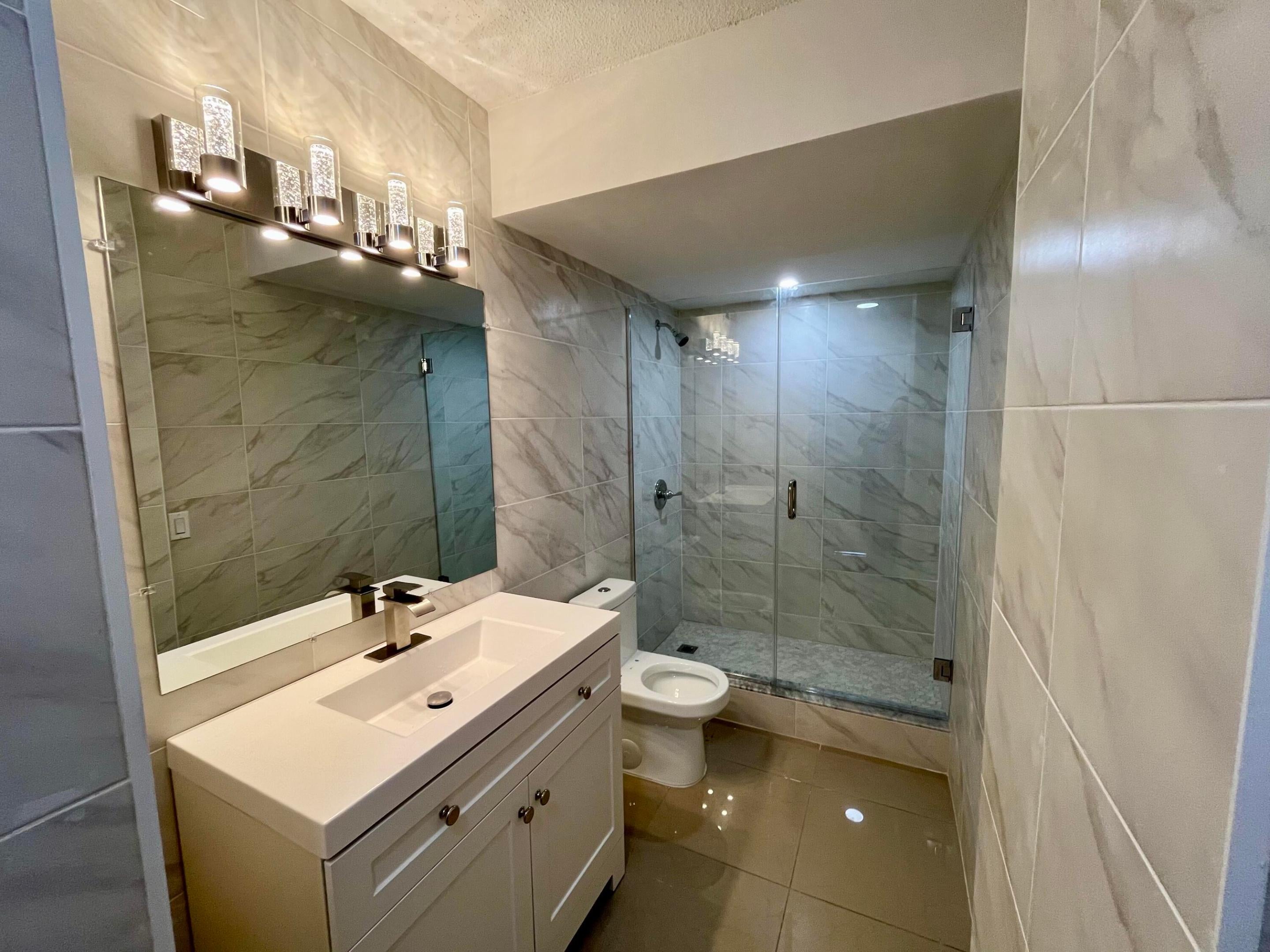 1801 S Ocean Drive 633