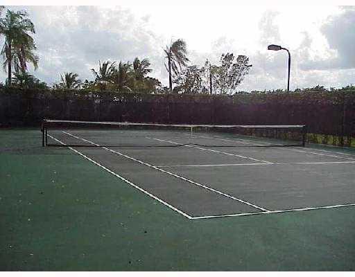 ST ANDREWS AT POLO CLUB CONDO - Residential