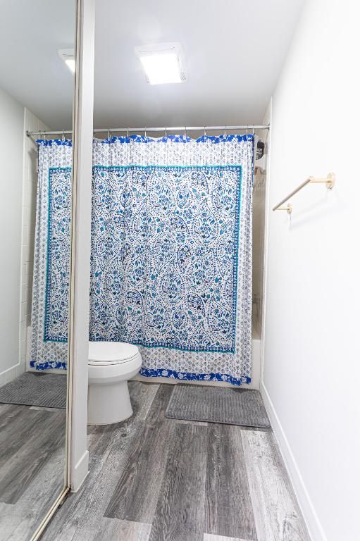 COURTYARDS OF WATERFORD - Residential