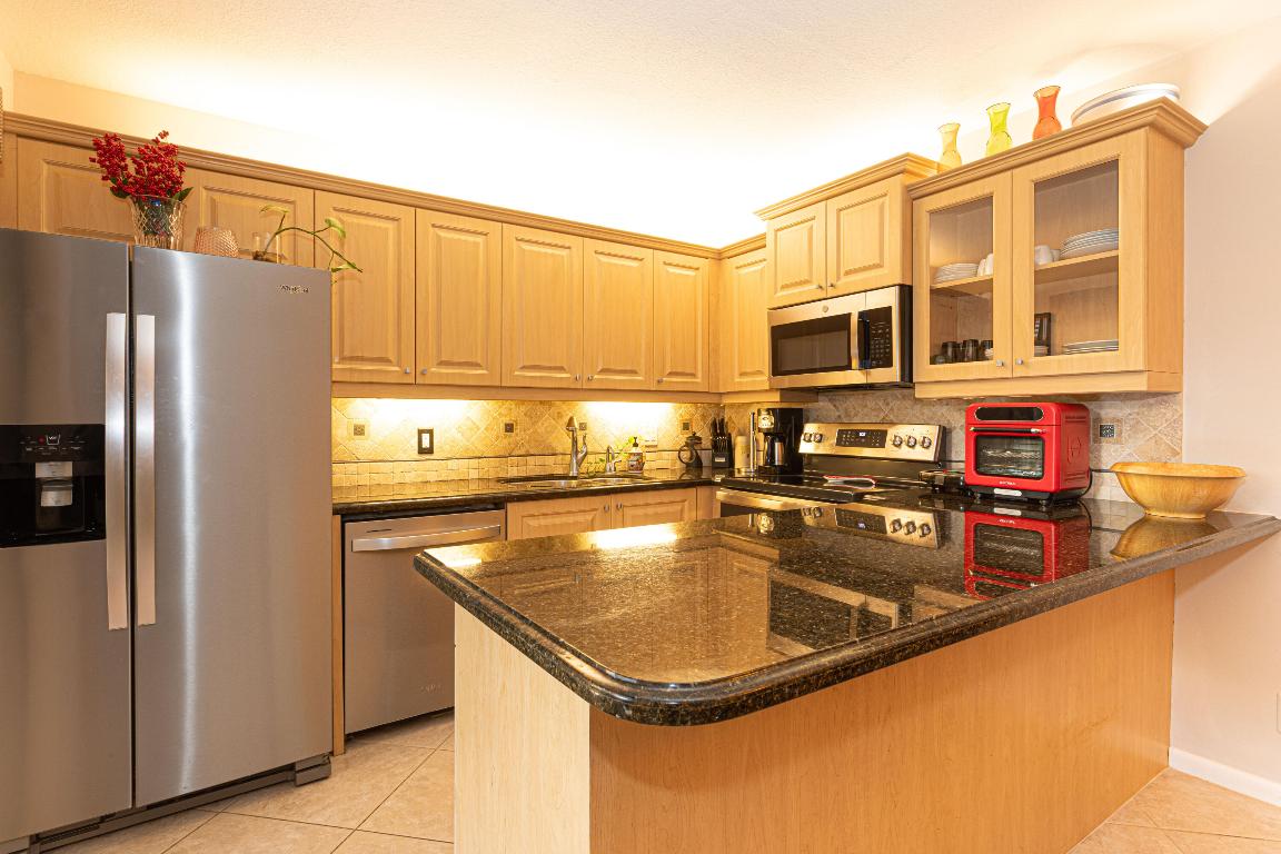 COURTYARDS OF WATERFORD - Residential