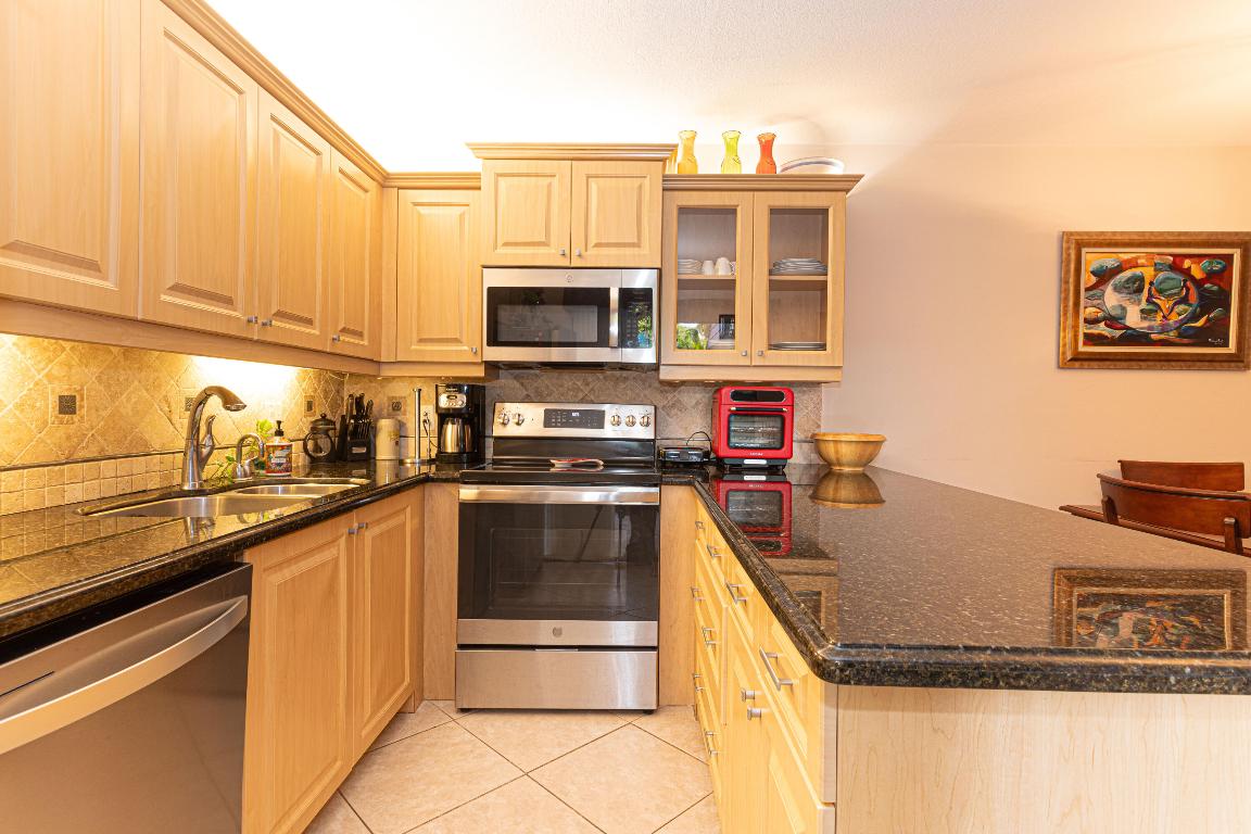 COURTYARDS OF WATERFORD - Residential