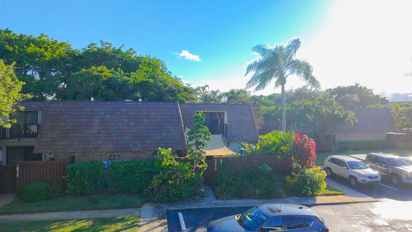 COURTYARDS OF WATERFORD - Residential