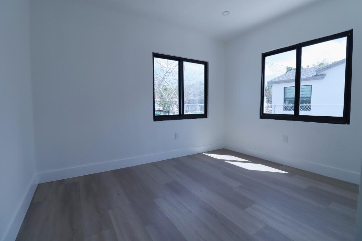 WEST END PARK AMD PL - Residential Lease