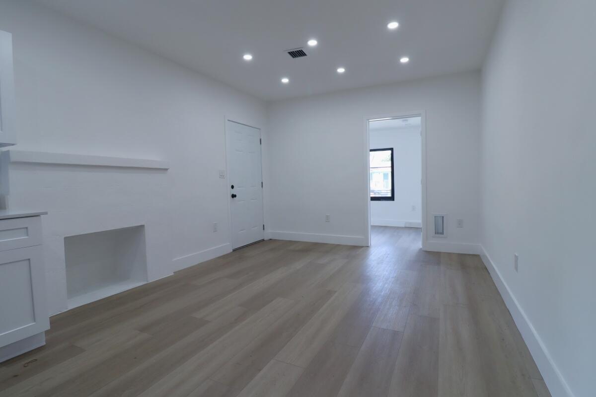 WEST END PARK AMD PL - Residential Lease