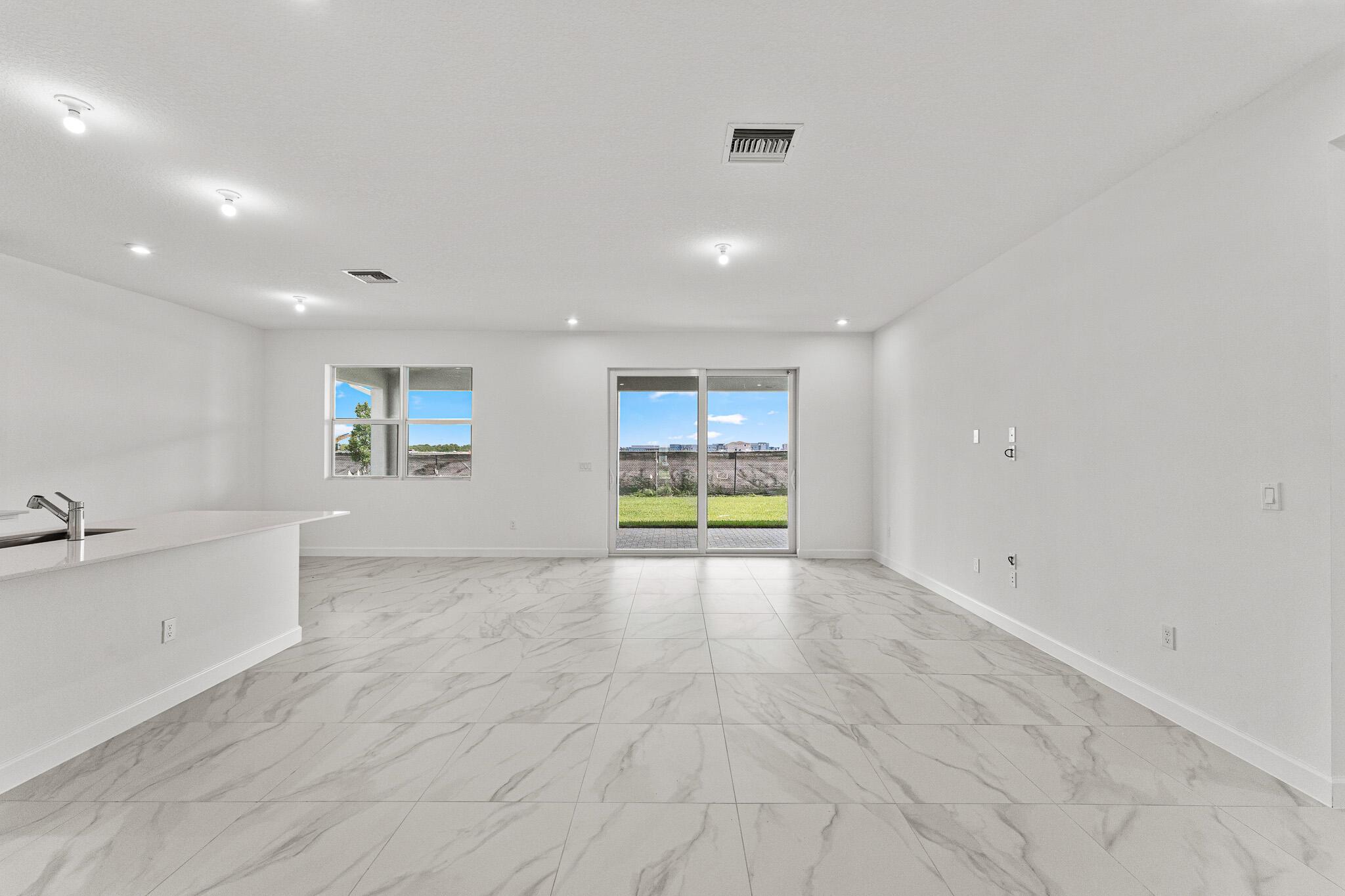 CADENCE PHASE III - Residential