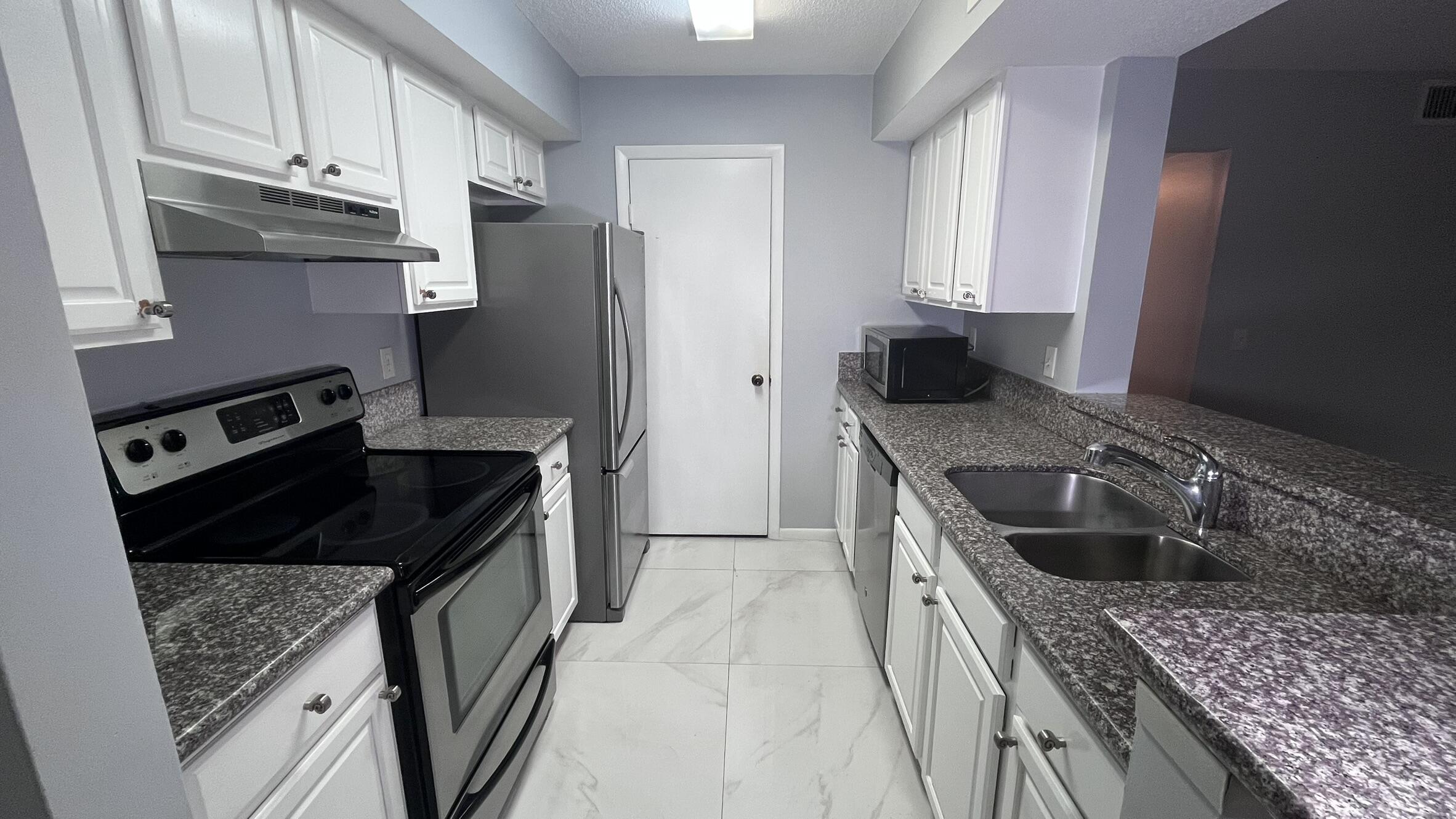 815 W Boynton Beach Boulevard 11-107