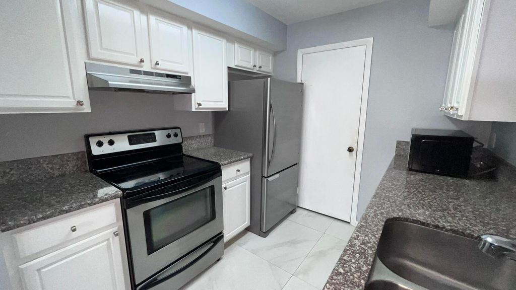 Photo of 815 W Boynton Beach Boulevard #11-107, Boynton Beach, FL 33426 (MLS # B26026039)