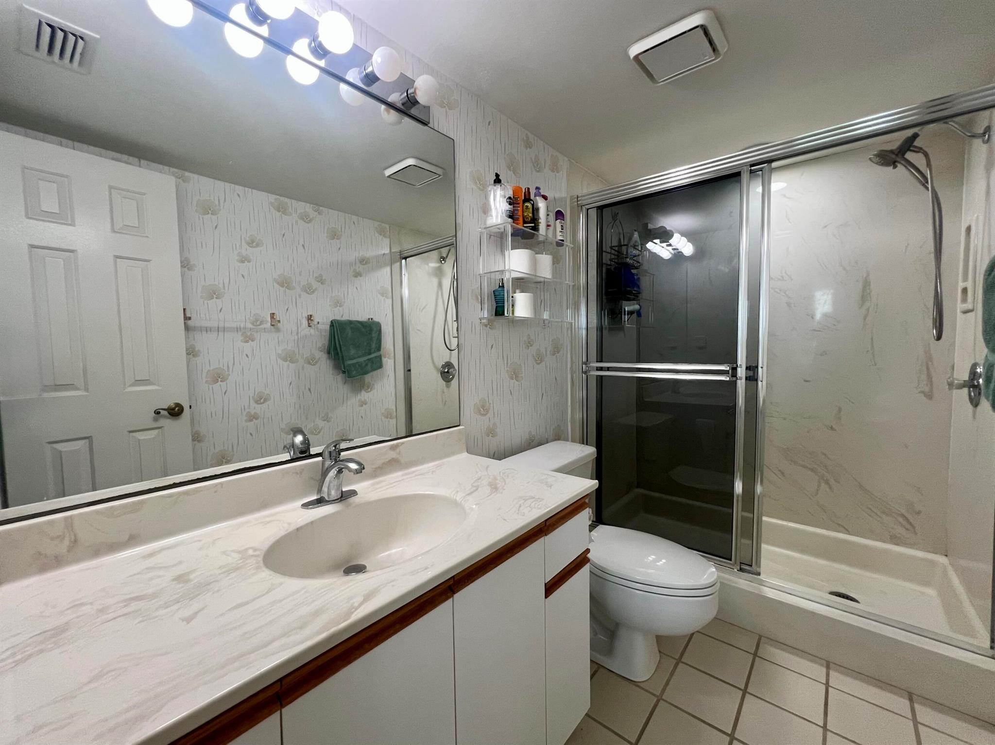 CORAL COVE BEACH SECTION - Residential