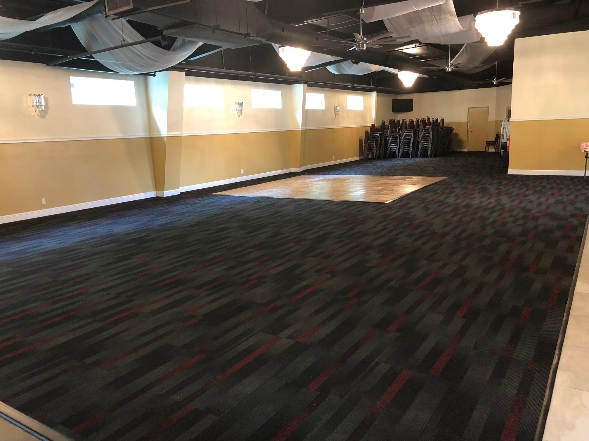 CENTRAL PARK - Commercial Sale