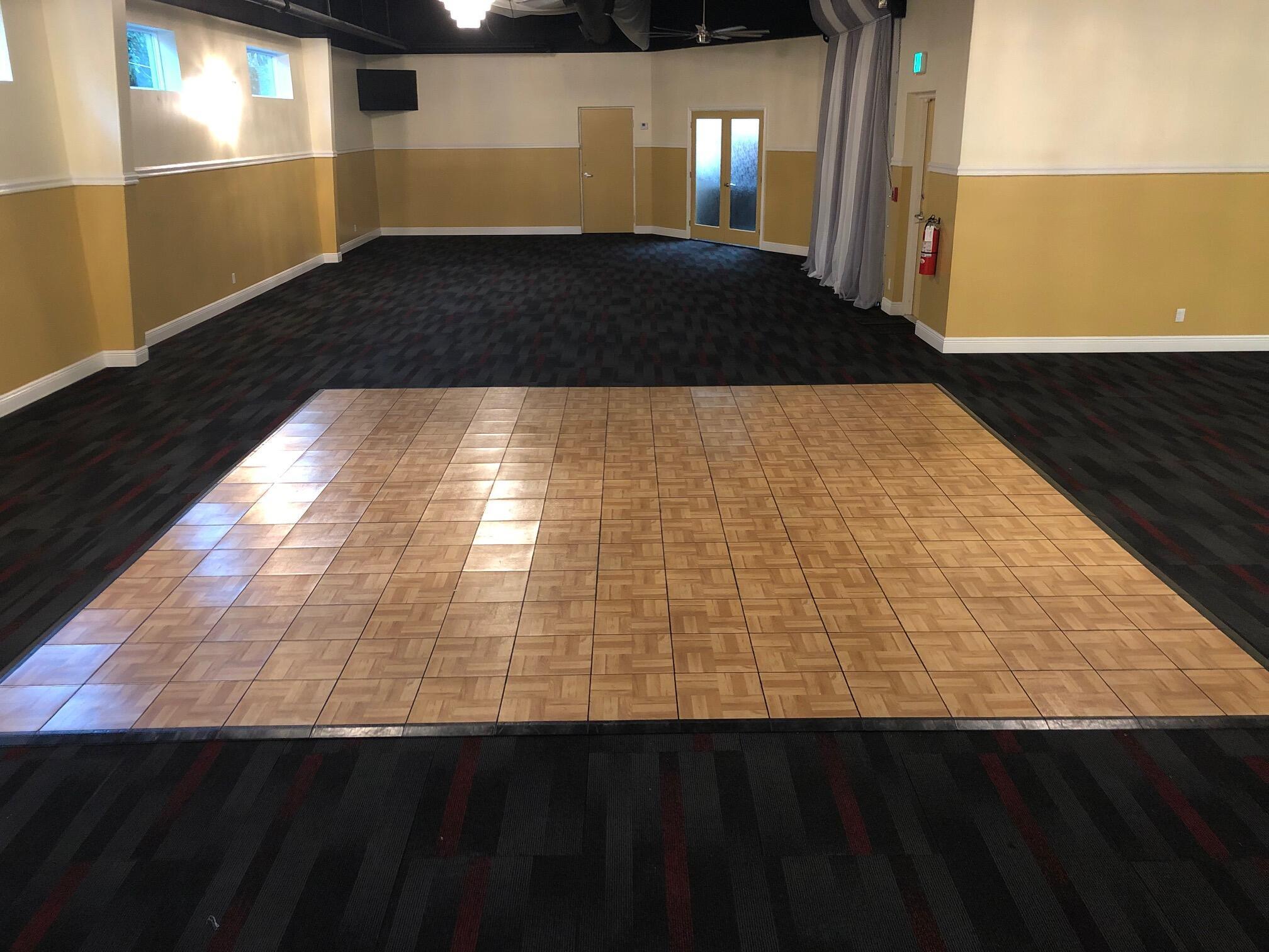 CENTRAL PARK - Commercial Sale