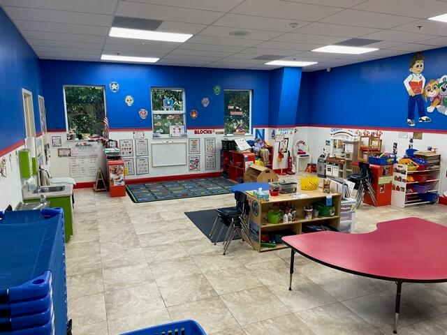 CENTRAL PARK - Commercial Sale