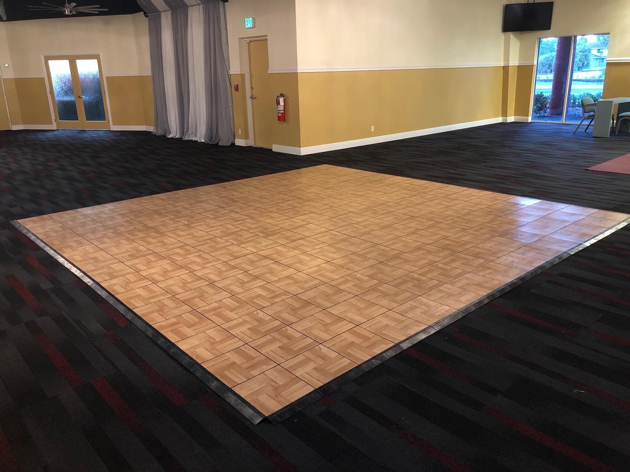 CENTRAL PARK - Commercial Sale