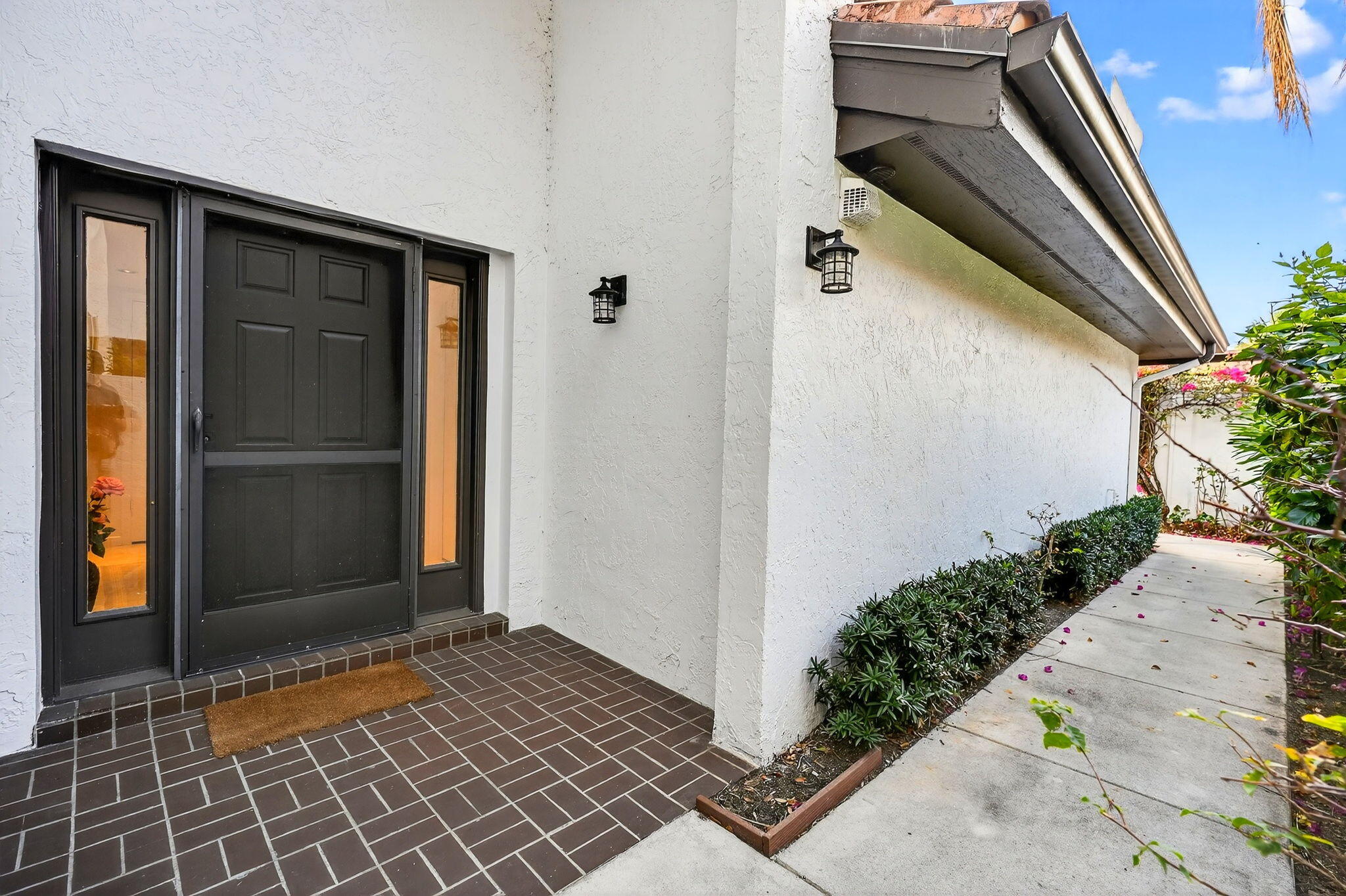 16670 Traders Crossing N 110