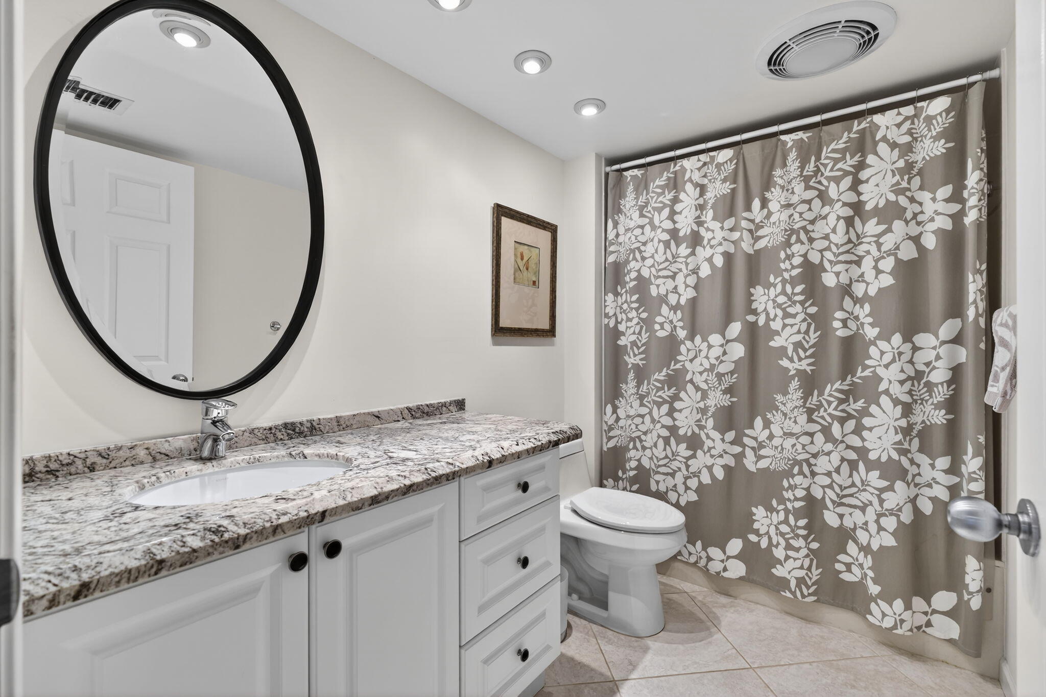 TRADERS CROSSING AT JONATHANS LANDING - Residential