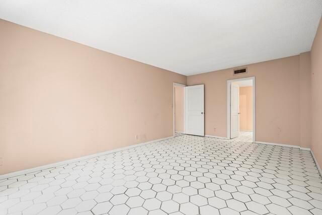 WINTHROP HOUSE CONDO - Residential