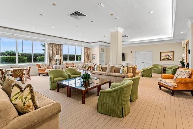 WINTHROP HOUSE CONDO - Residential