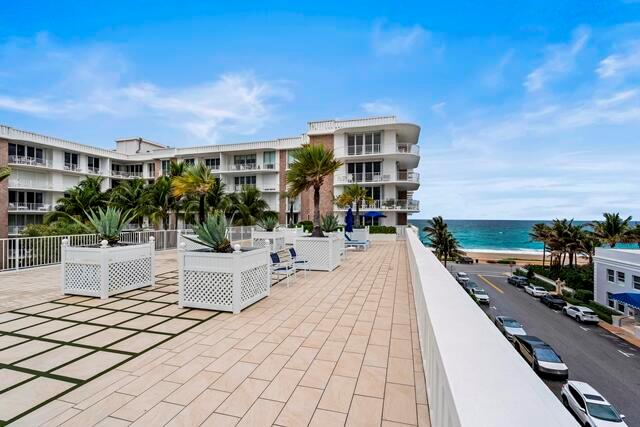 WINTHROP HOUSE CONDO - Residential