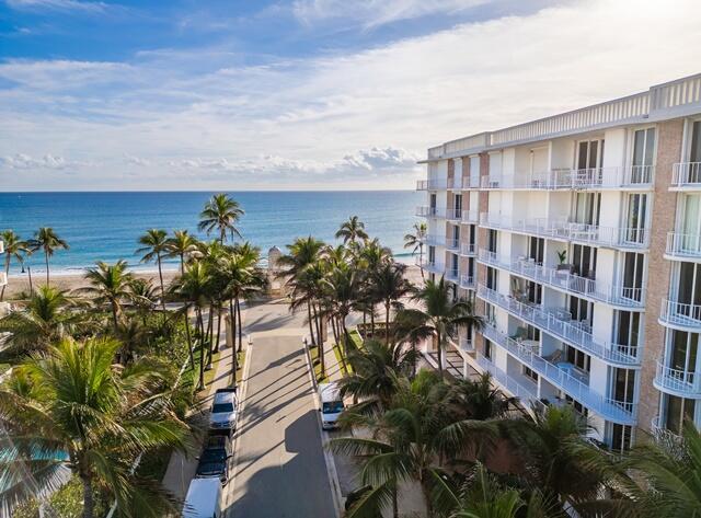 WINTHROP HOUSE CONDO - Residential