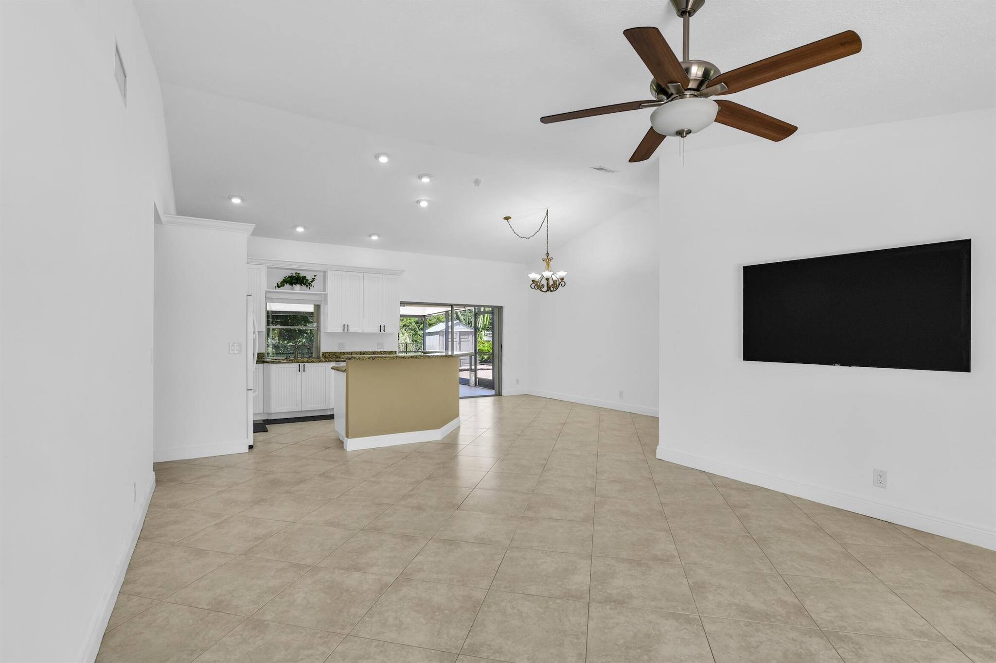 1239 NW 13th Avenue