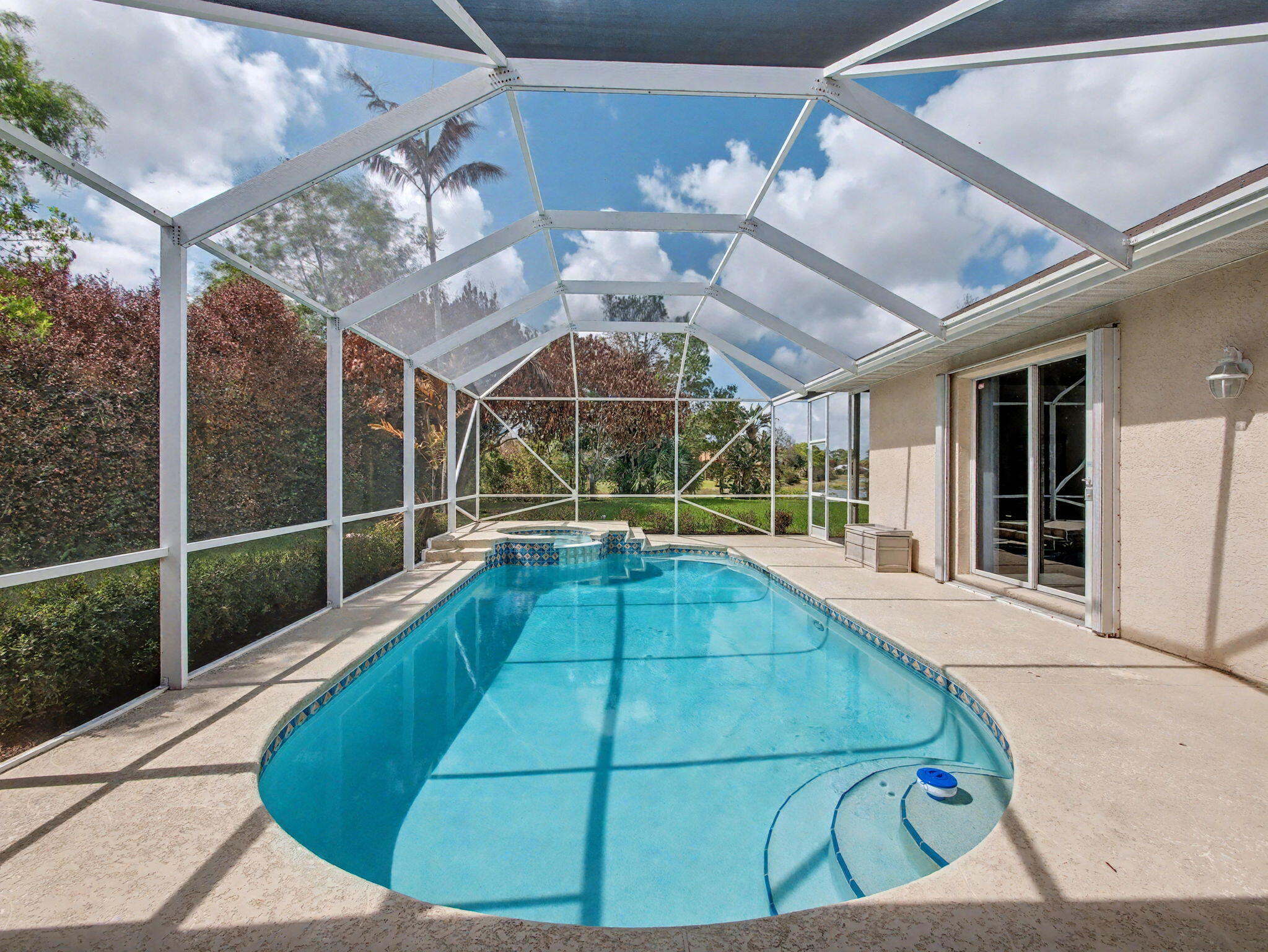 LOCKS LANDING - Residential