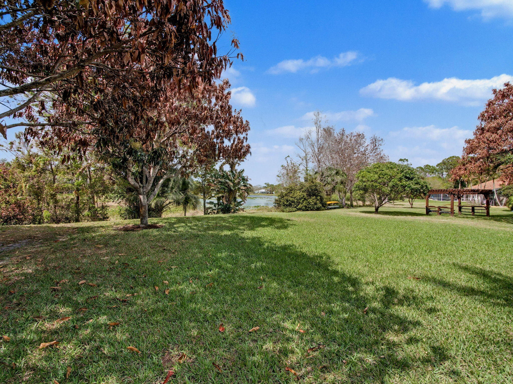 LOCKS LANDING - Residential