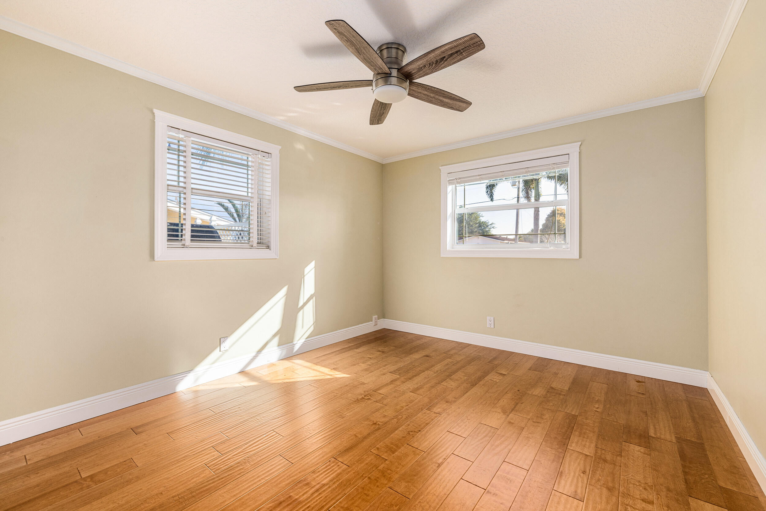 NORTH PALM BEACH VILLAGE OF 2 - Residential