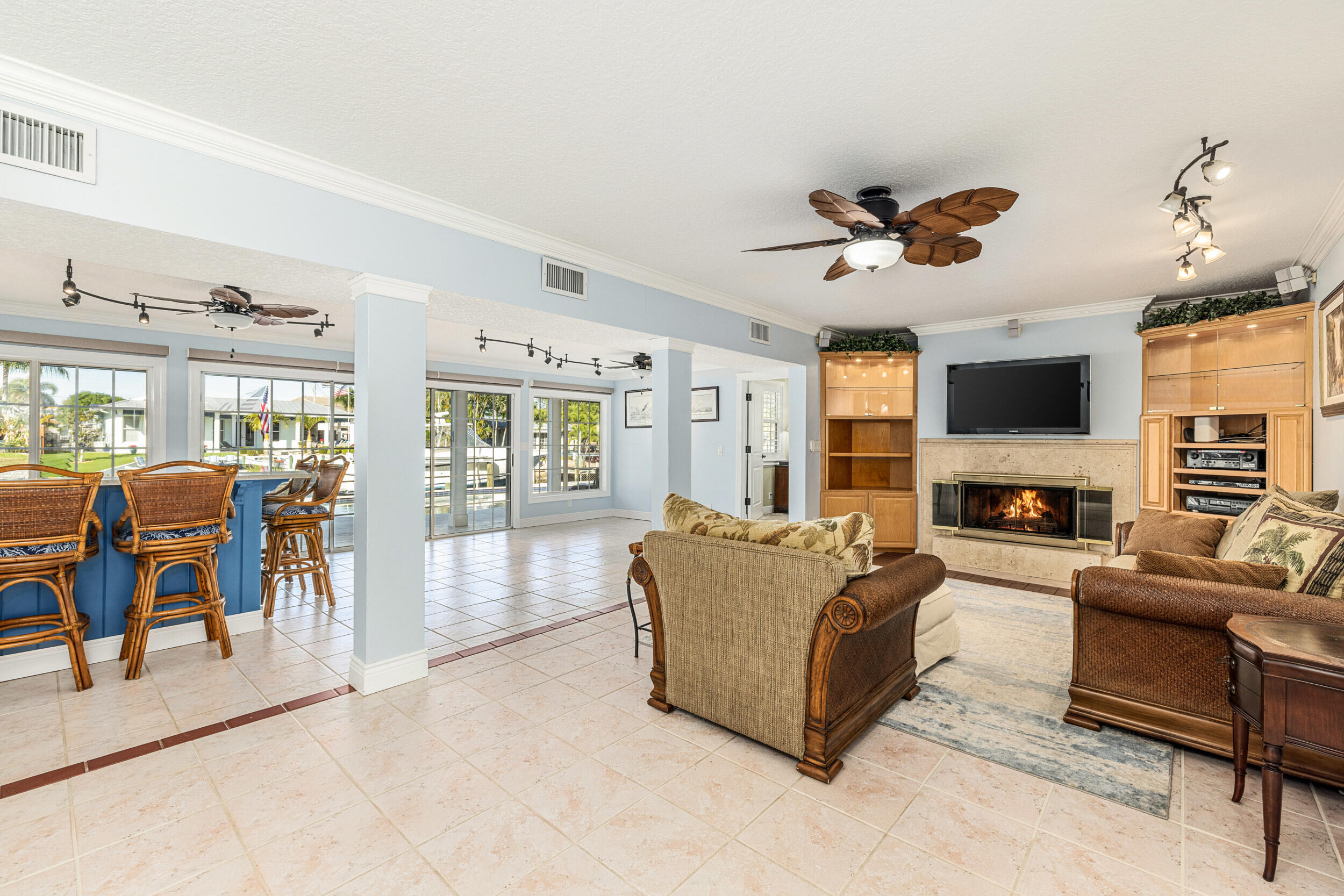 NORTH PALM BEACH VILLAGE OF 2 - Residential