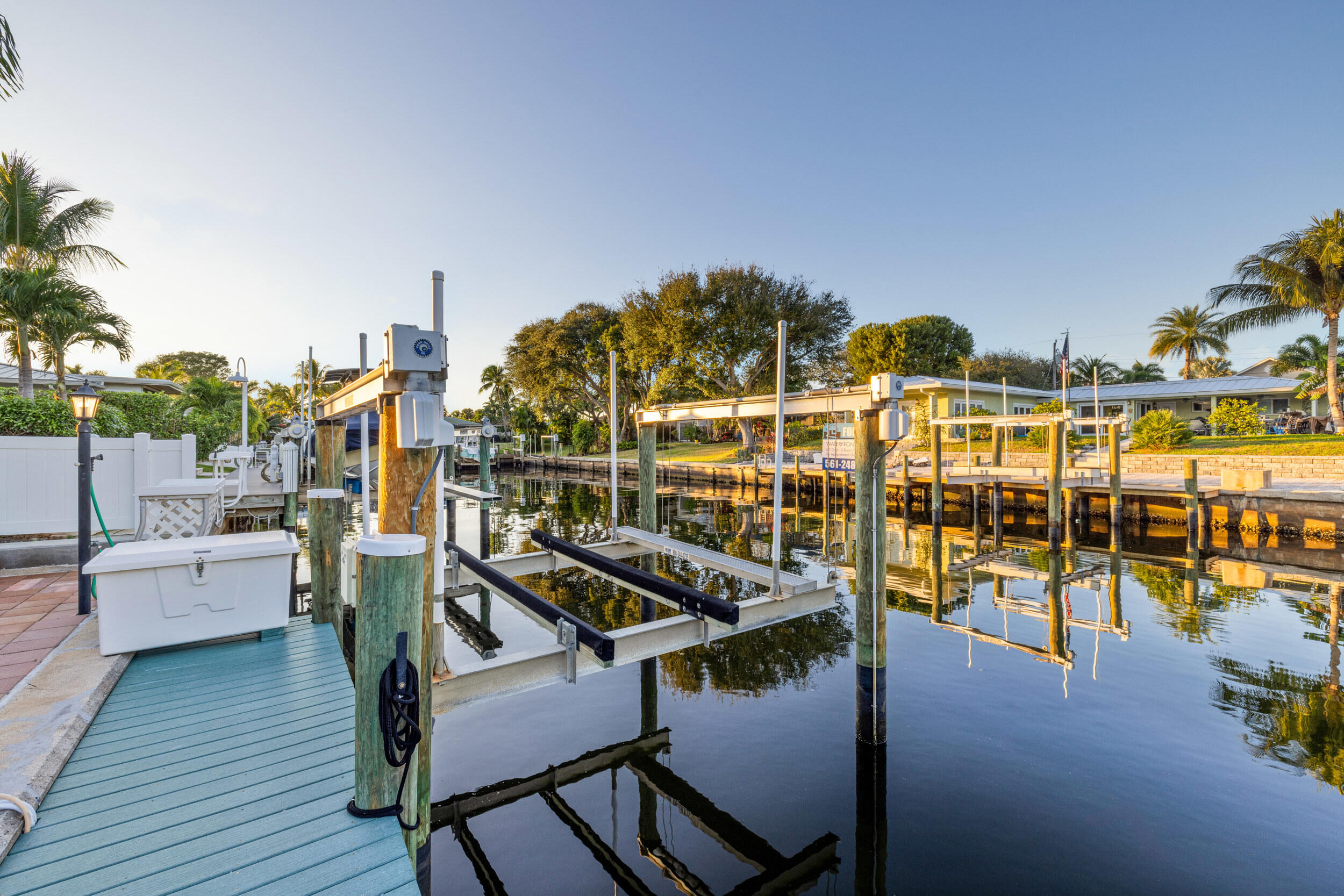 NORTH PALM BEACH VILLAGE OF 2 - Residential