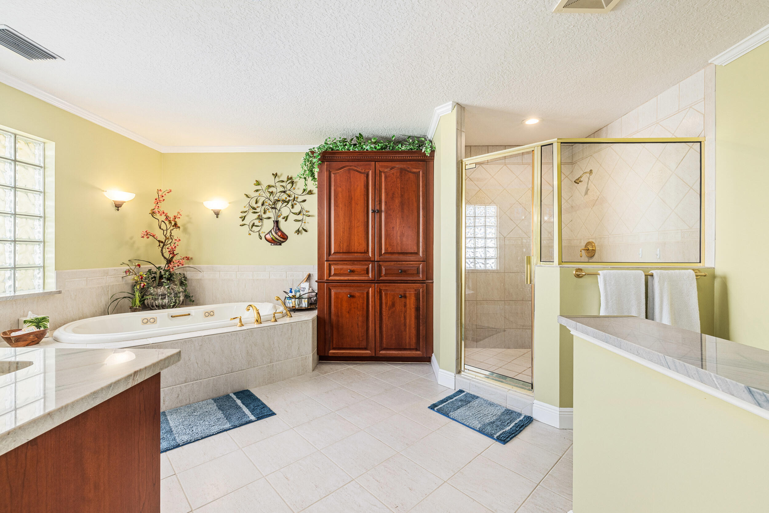 NORTH PALM BEACH VILLAGE OF 2 - Residential