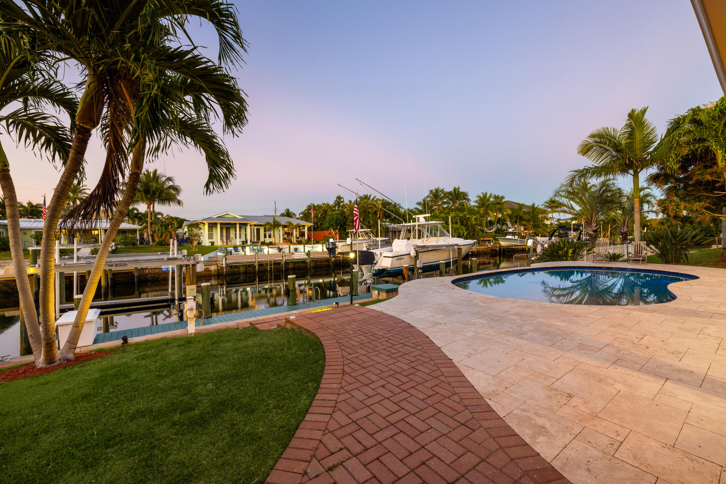 NORTH PALM BEACH VILLAGE OF 2 - Residential