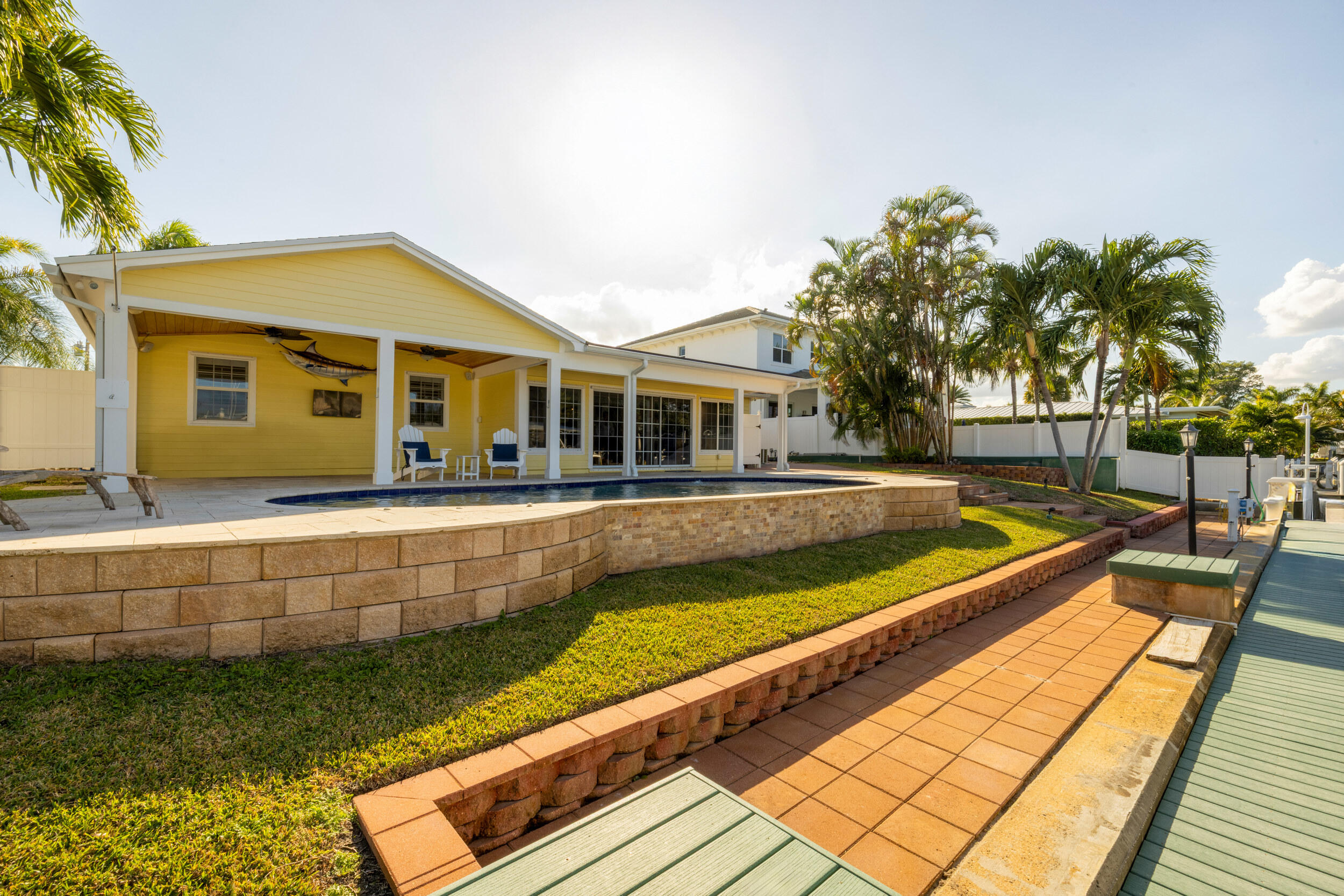 NORTH PALM BEACH VILLAGE OF 2 - Residential