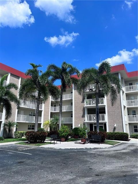 Condominium in Lighthouse Point FL 3100 48th Court Ct.jpg