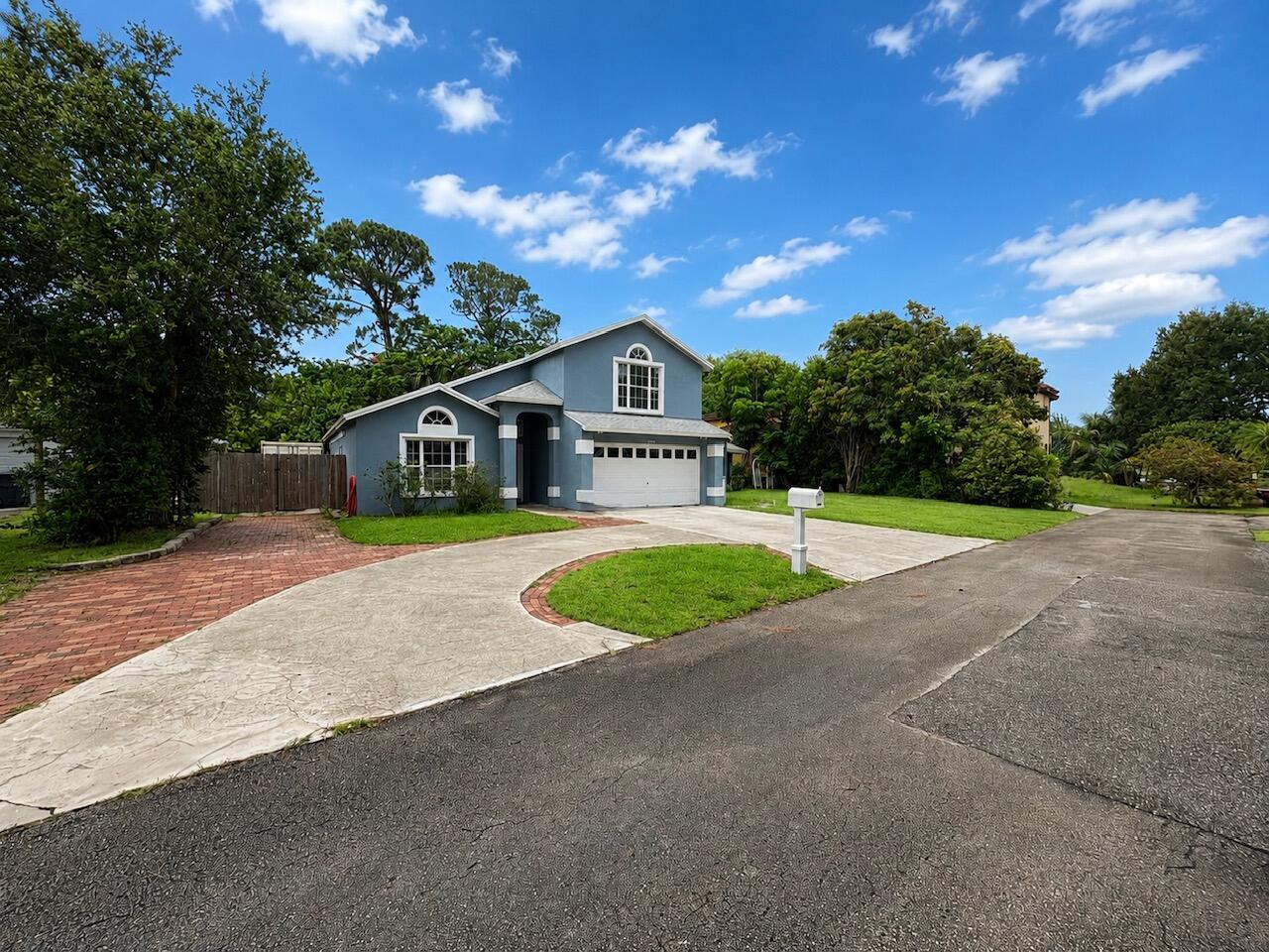 2393 Crawford Court