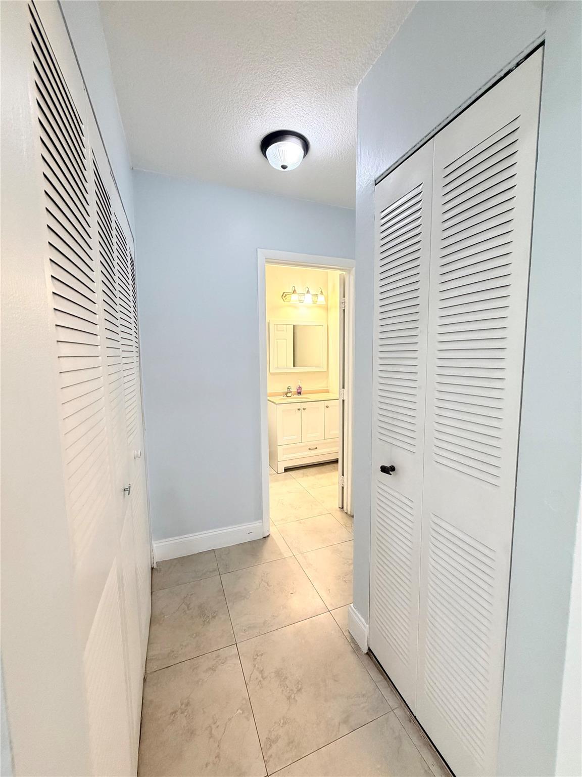 Wedgewood Condo - Residential