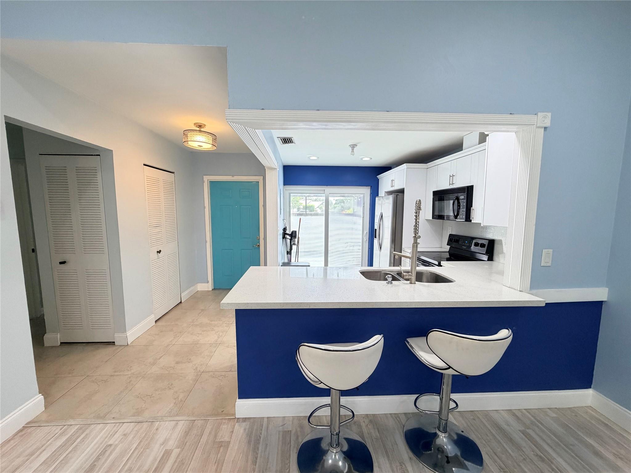 Wedgewood Condo - Residential