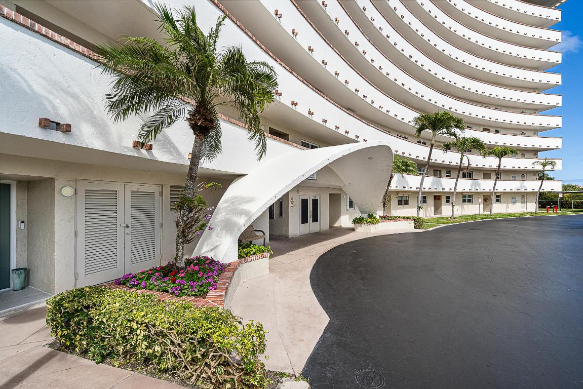 Hillsboro Cove - Residential