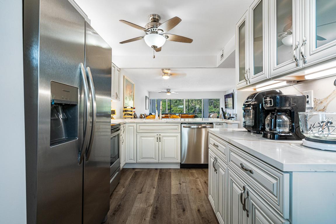 Hillsboro Cove - Residential