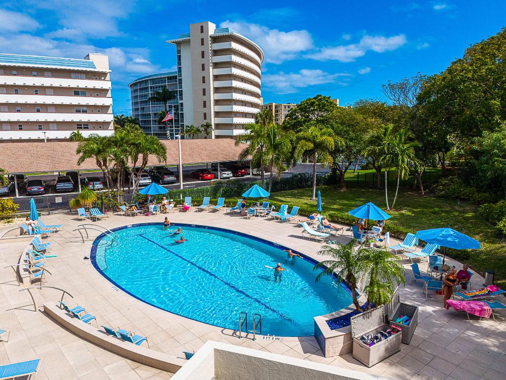 Hillsboro Cove - Residential