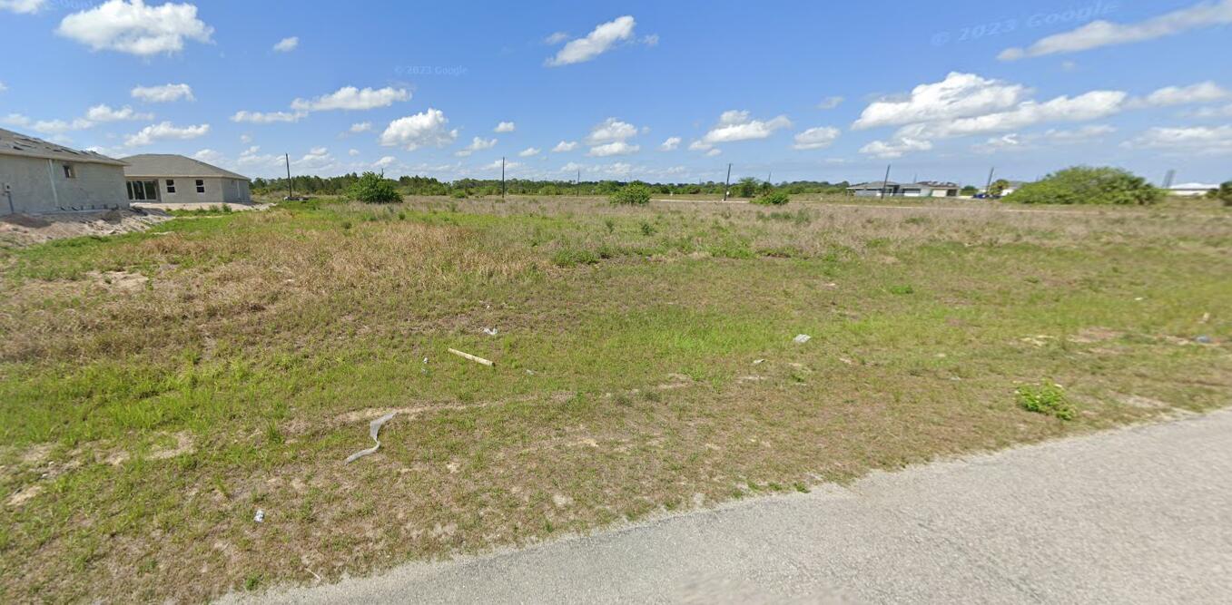 Vacant Lot ready for your builder and your vision