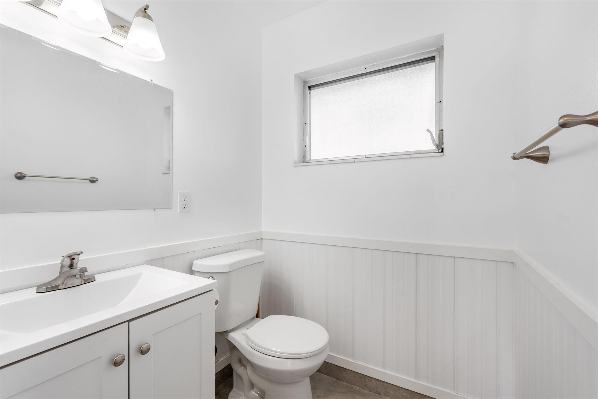 CRESTHAVEN VILLAS 28 COND - Residential