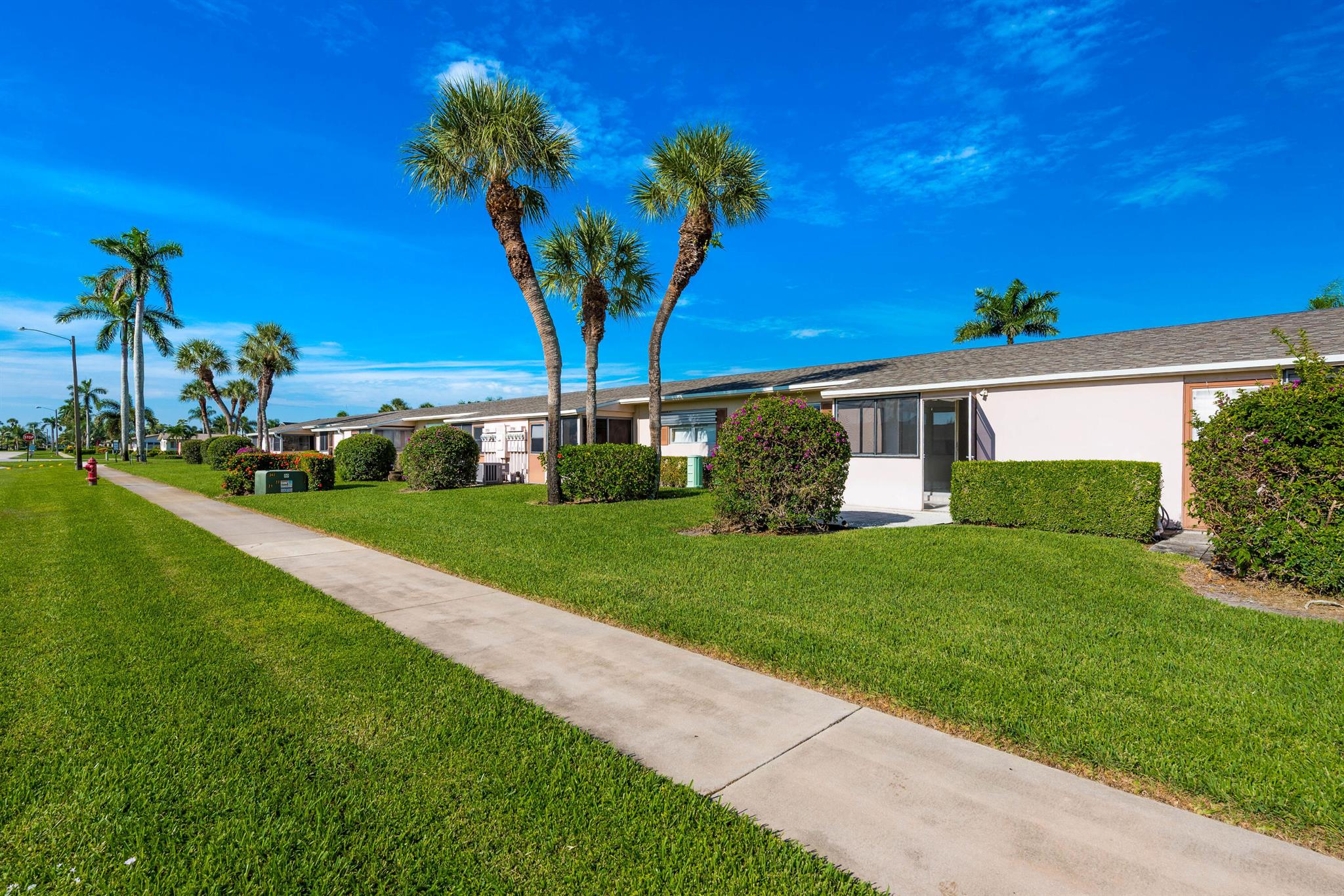 CRESTHAVEN VILLAS 28 COND - Residential