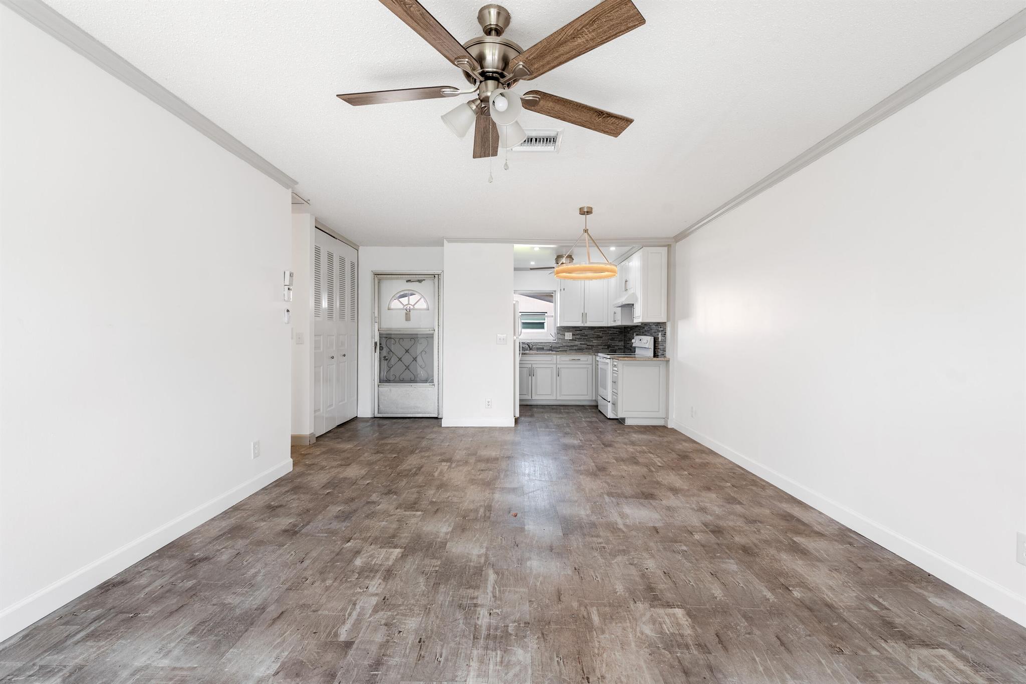 View photos, virtual tours, details... 2739 Dudley Drive W D