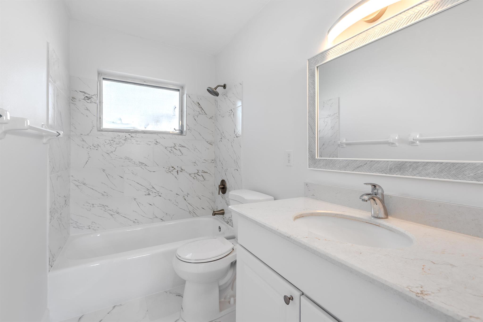 CRESTHAVEN VILLAS 28 COND - Residential