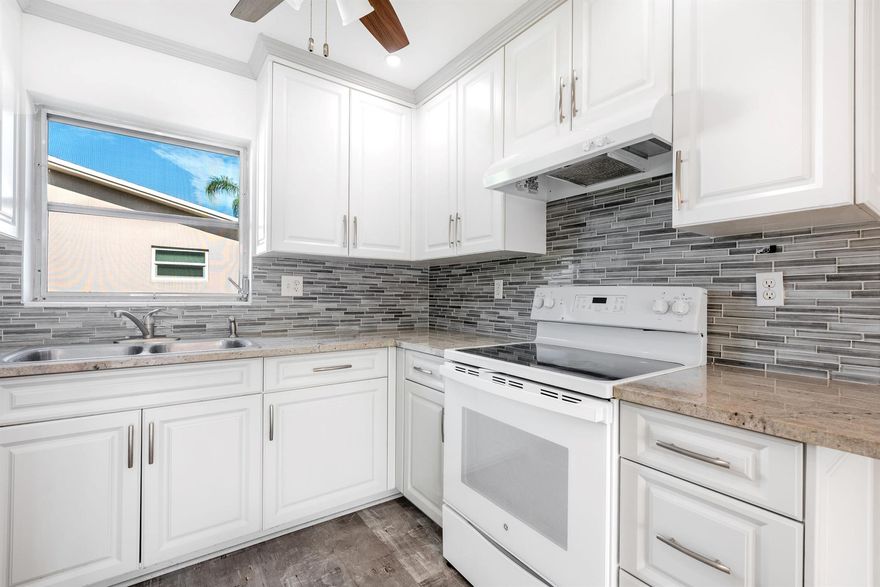 Elevated Florida Living Awaits! This exquisite 2BR, 1.5BA villa in Cresthaven has been fully renovated to meet today's luxury standards. Move-in ready with a fresh, modern design, the home features a private patio perfect for morning serenity. Located in the Dudley section, enjoy an array of amenities including a pool, sauna, and game rooms. A truly turnkey opportunity. (HOA Note: Requires $\$30k$ income, 30% down, First Right of Refusal.)