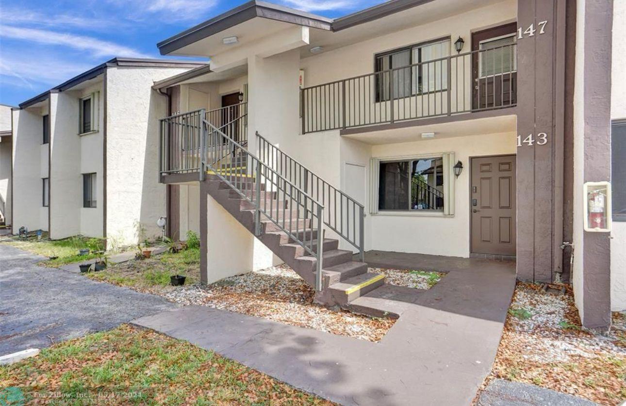 LAURELS AT MARGATE CONDO - Residential