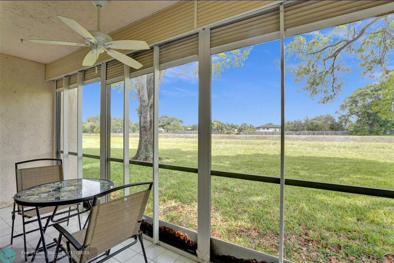 LAURELS AT MARGATE CONDO - Residential