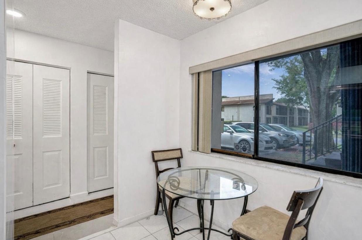 LAURELS AT MARGATE CONDO - Residential