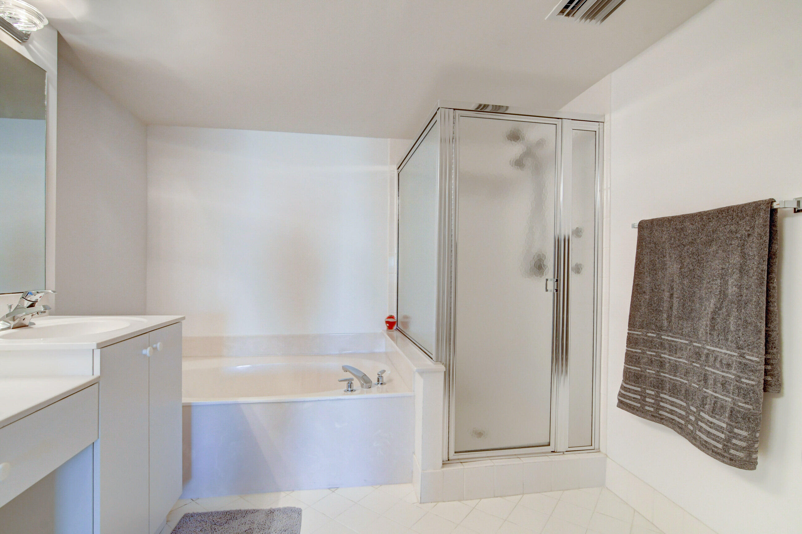 CORAL LAKES/CORAL COVE - Residential