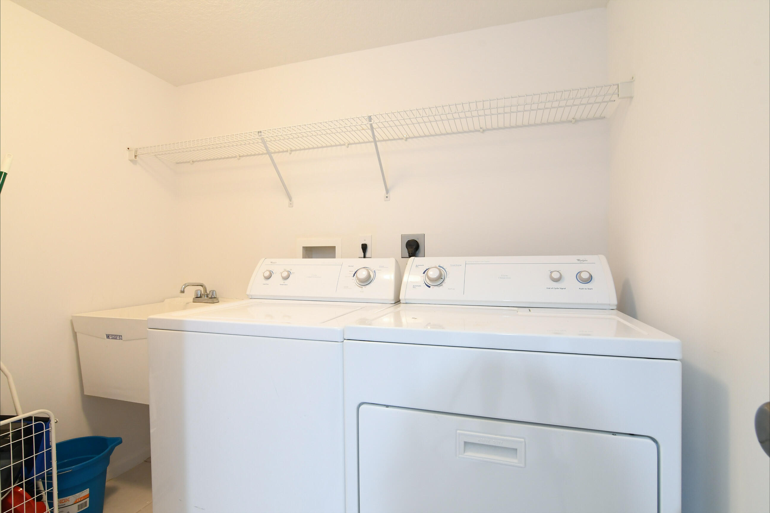 CORAL LAKES/CORAL COVE - Residential