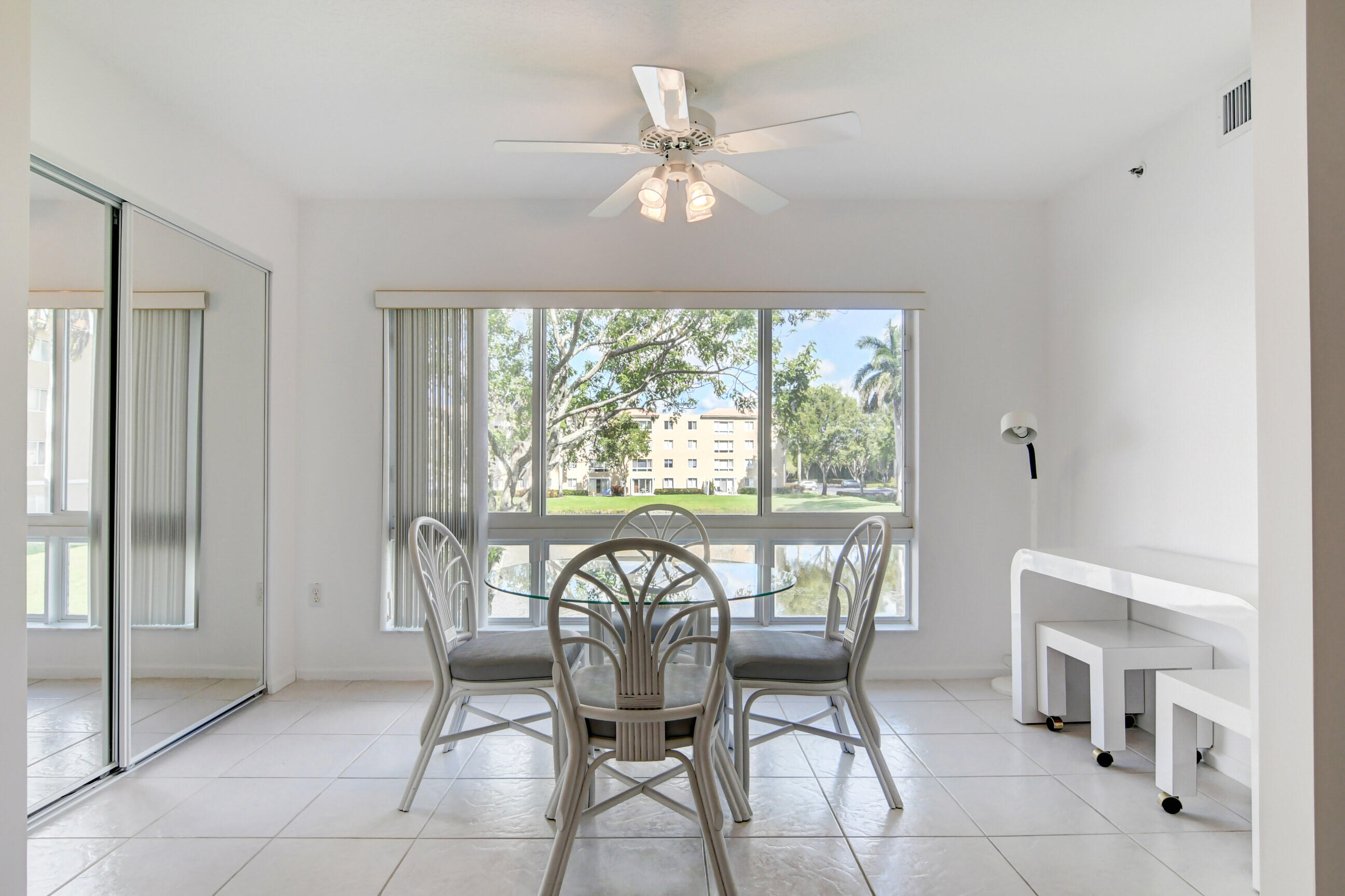 CORAL LAKES/CORAL COVE - Residential